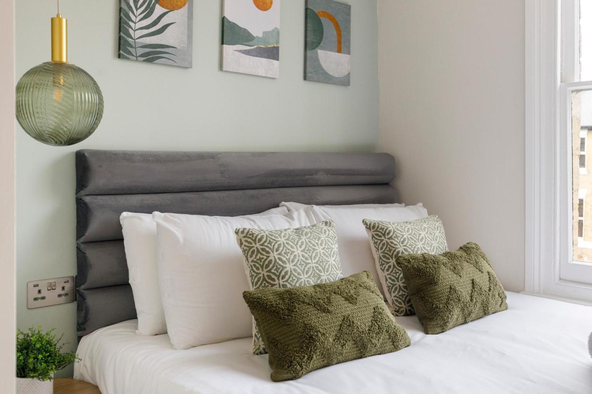 Urban Oasis Modern Minimalist *